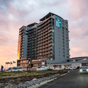 Blaauwberg Hotel